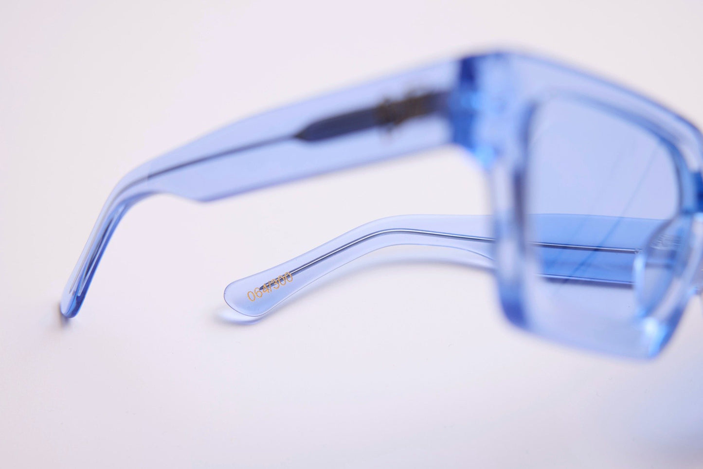 RIPE COLOR: Poolside