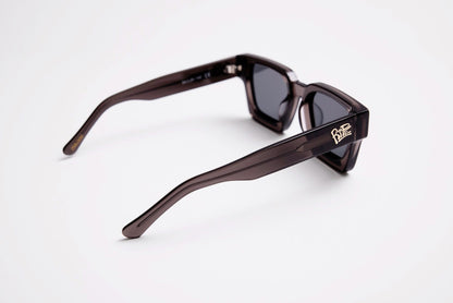 RIPE COLOR: BLACK