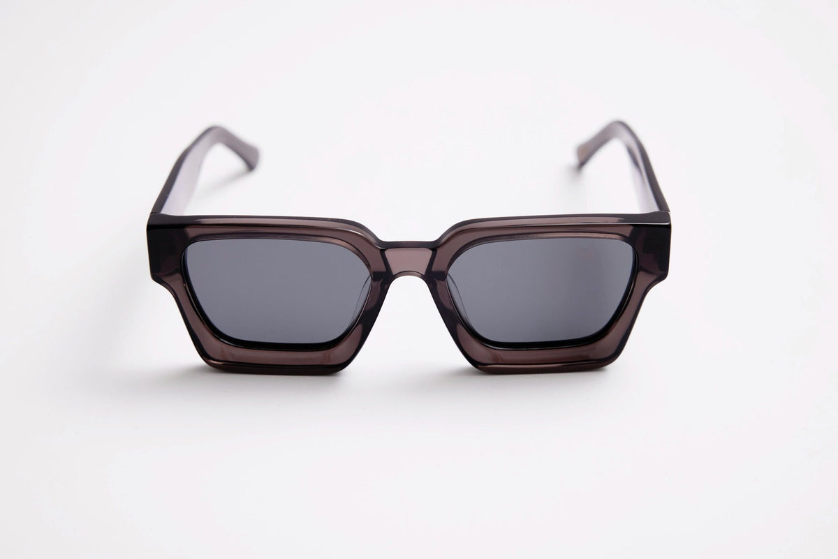 RIPE COLOR: BLACK